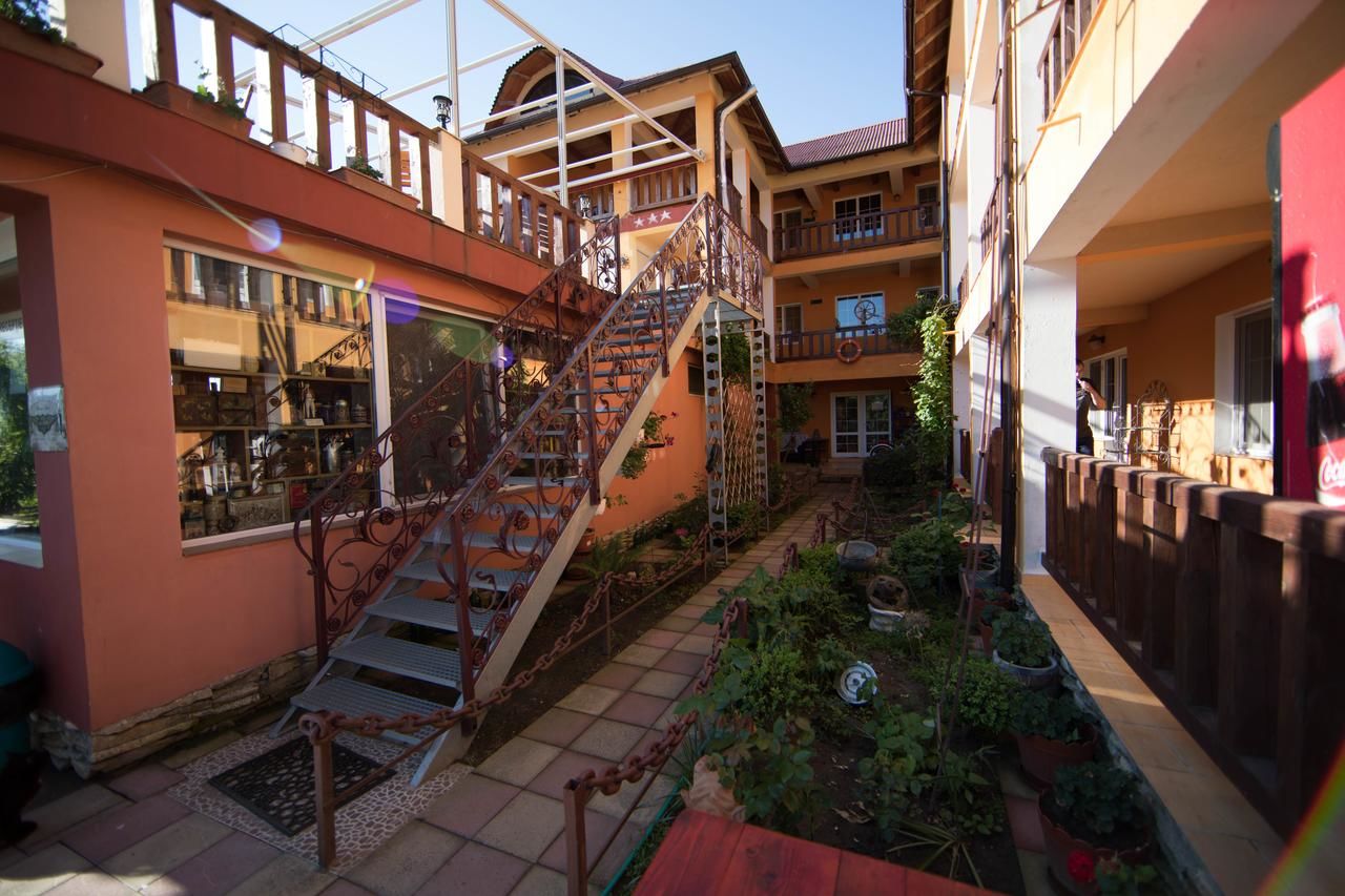 Гостевой дом Vila Alga Сулина-48